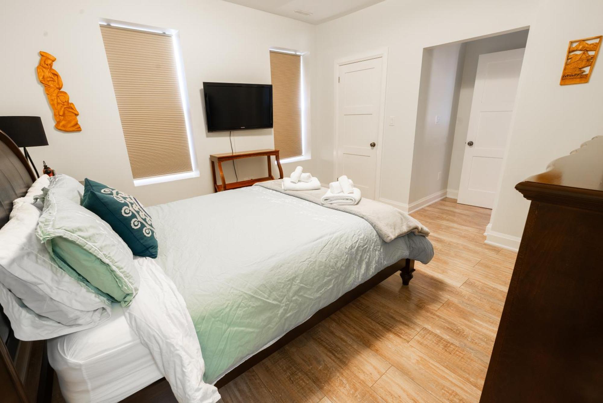 Spacious 3 Bedroom Apartment In Heart Of Niagara Thorold Exteriör bild