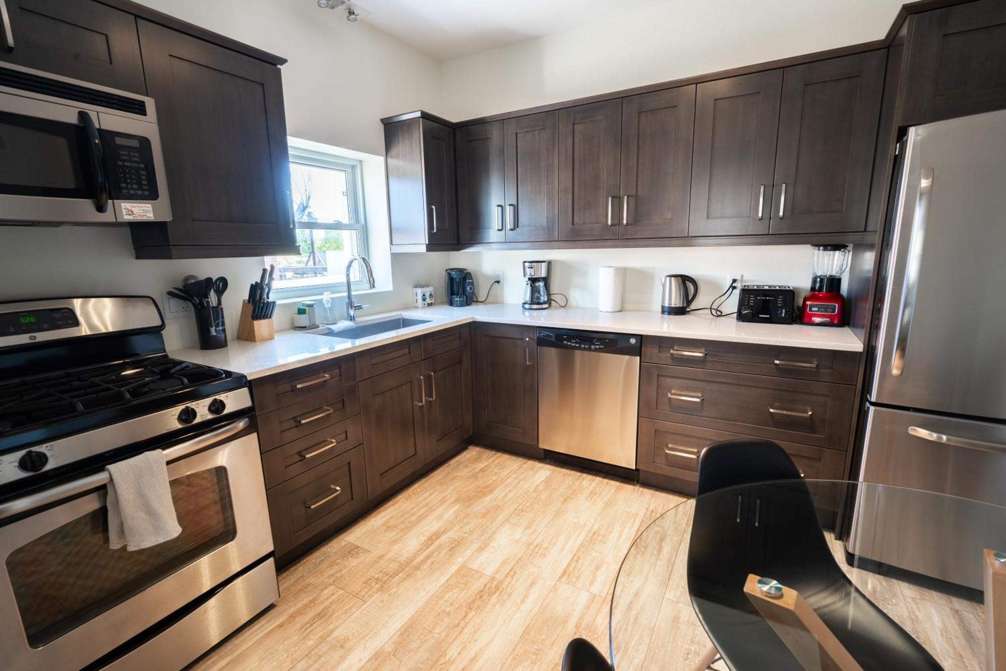 Spacious 3 Bedroom Apartment In Heart Of Niagara Thorold Exteriör bild