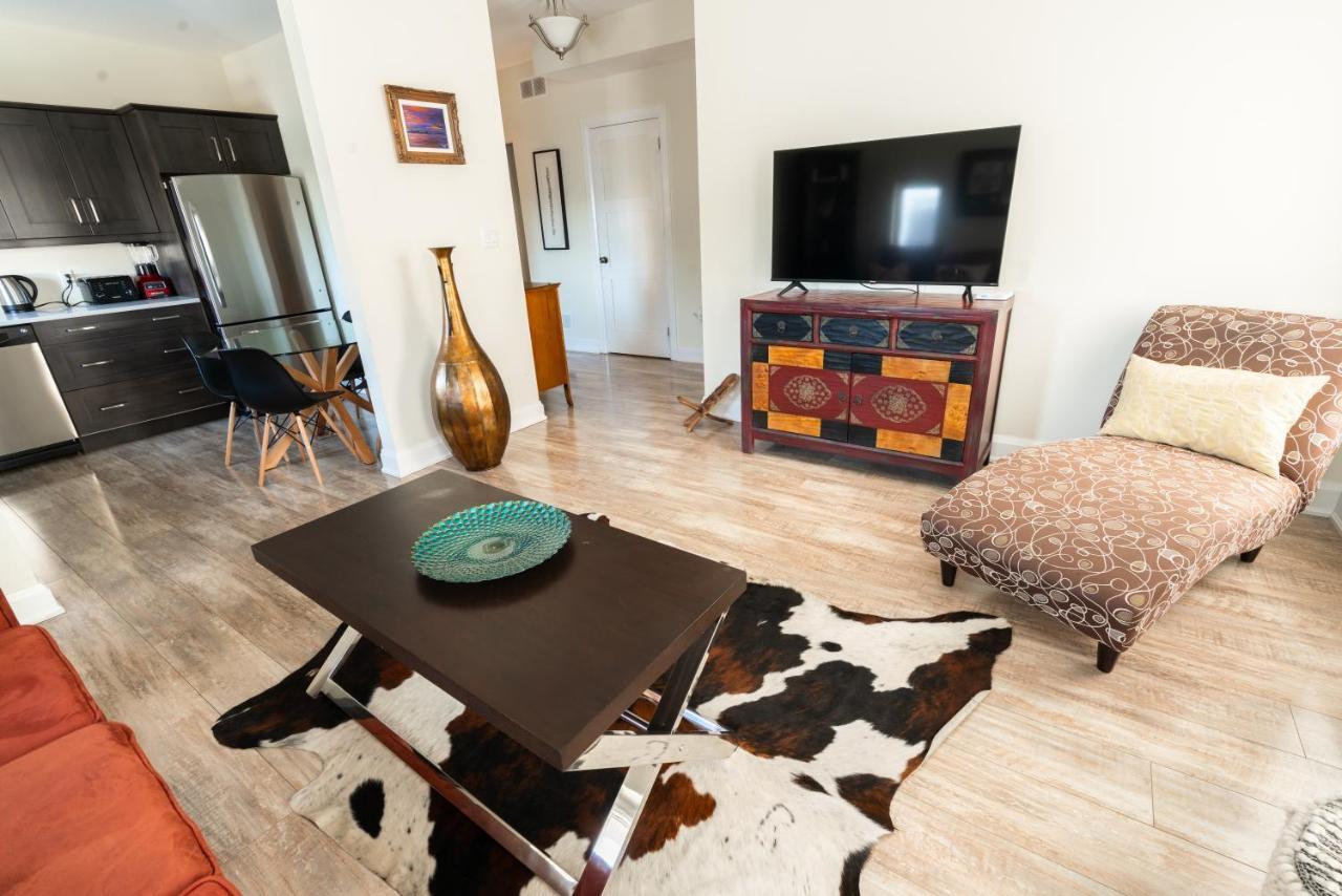 Spacious 3 Bedroom Apartment In Heart Of Niagara Thorold Exteriör bild